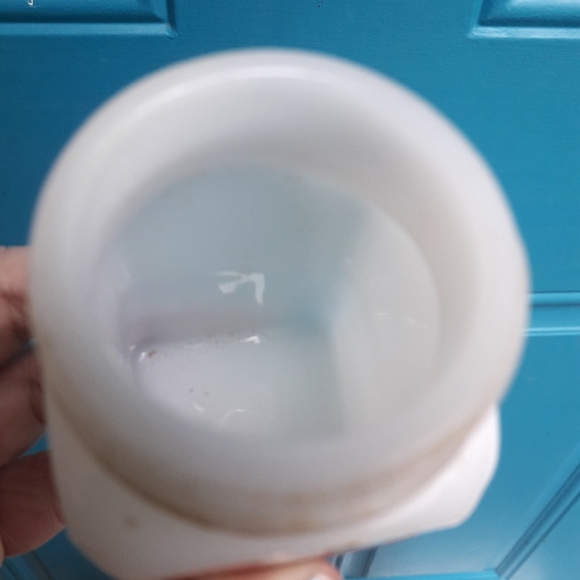 Vintage Salt and Pepper Shakers White Milk Glass Sail Boats Made in USA - Picture 14 of 16